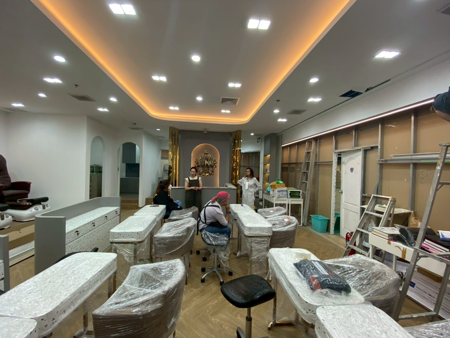 ร้าน N&N Nail Spa & Salon