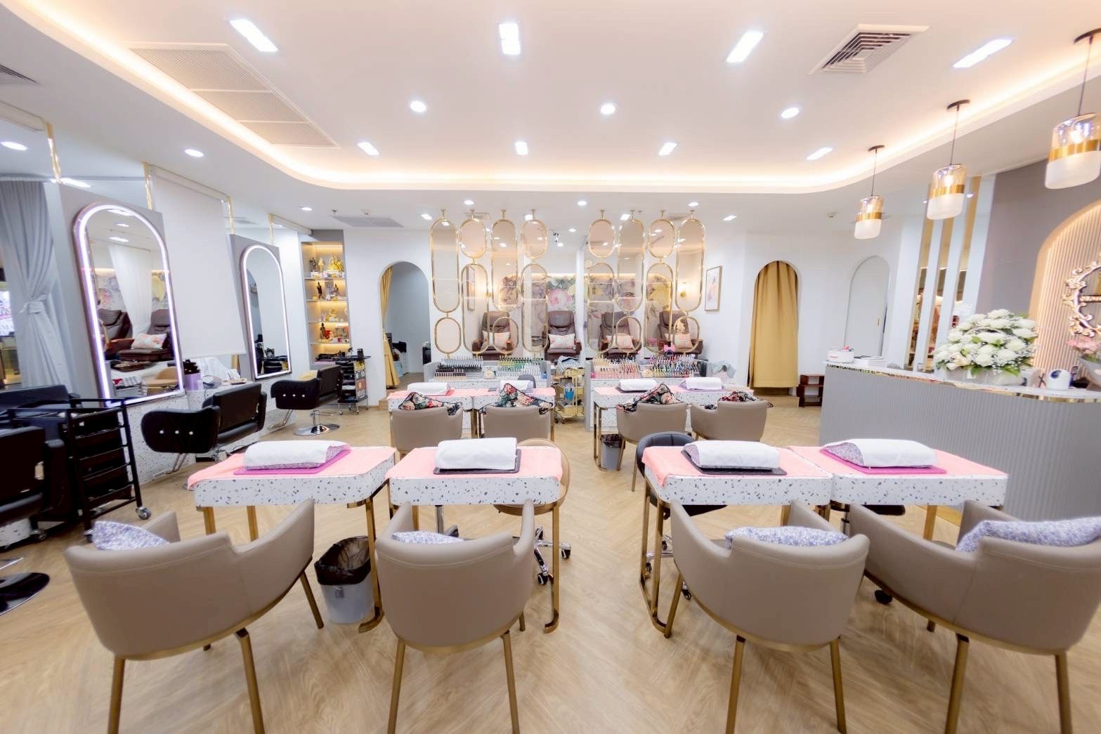 ร้าน N&N Nail Spa & Salon