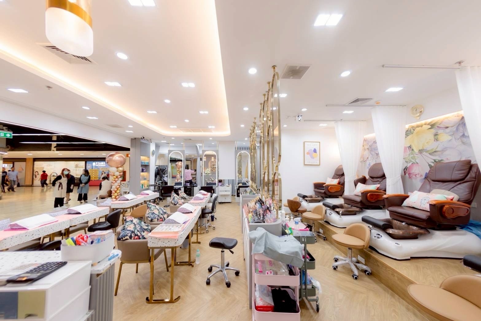 ร้าน N&N Nail Spa & Salon
